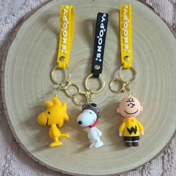 Snoopy Keychains - Set Of 3 - Picture 7 of 8